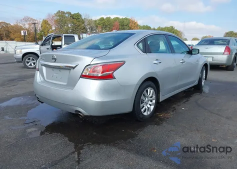 2015 Nissan Altima 2.5/2.5 S/2.5 Sl/2.5 Sv из США, поврежденный, VIN 1N4AL3AP4FC494143
